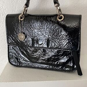 Laura DiMaggio black leather 90s Y2K patent hand bag
